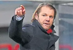  ??  ?? Hearts boss Robbie Neilson was unhappy after the loss.