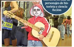  ??  ?? miguEl, de la película ‘Coco’, acudió al evento