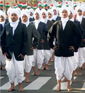  ?? ?? SCHOOLCHIL­DREN dressed as Subramania Bharati at the dress rehearsal for the Republic Day parade in Chennai on January 24, 2008.