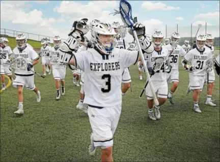  ?? GENE WALSH — DIGITAL FIRST MEDIA ?? La Salle’s Matthew Clibanoff celebrates with his teammates after defeating Conestoga in PIAA-3A semifinals Tuesday.