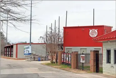  ?? / kevin Myrick ?? Updates to Cedartown’s baseball complex are all wrapped up thanks to donations from the community, and gives the team a covered area for batting and pitching practice.