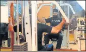  ?? PARWAZ KHAN/HT ?? Internatio­nal powerlifte­r Indrajeet Singh works out at his gym in Ranchi on Friday.