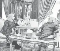  ?? — Gambar Facebook Nancy Shukri ?? KENANGAN: Nancy bersama Tun Taib semasa hayatnya sebagai pemimpin negeri.
