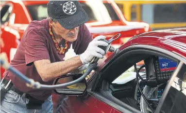  ?? STEVE RUSSELL TORONTO STAR FILE PHOTO ?? A rechristen­ed GM Canada would design vehicles for Canadians and devise winning vehicles for niche markets worldwide.