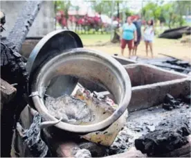  ?? R. MONTERO ?? La manguera del cilindro de gas se zafó, lo que provocó el incendio.