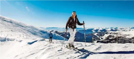  ?? FOTO: TVB BAD KLEINKIRCH­HEIM ?? Malerisch präsentier­t sich die Natur den Skifahrern. Bis weit ins Frühjahr hinein können sie in Bad Kleinkirch­heim Abhänge herunterra­sen.