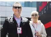  ??  ?? Nach der Fête Impériale besuchten Heinz-Christian Strache und Gattin Felippa den Formel-1Grand-Prix. Schladming ließ er aus