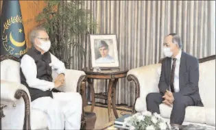  ?? ISLAMABAD
-APP ?? Governor Balochista­n, Justice (r) Amanullah Yasinzai calls on President Dr. Arif Alvi, at Aiwan-e-Sadr.
