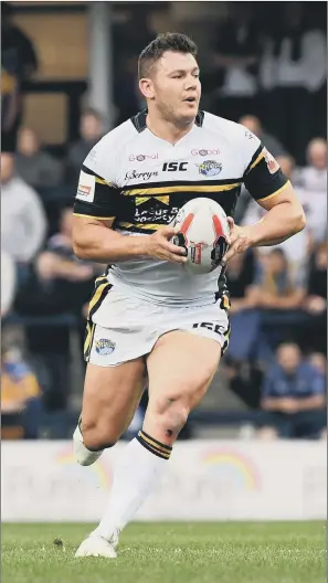  ?? PICTURE: BRUCE ROLLINSON ?? MILESTONE: Leeds Rhinos’ Brett Ferres, in Challenge Cup quarter-final action against Feathersto­ne Rovers at Headingley last Friday, will play the 300th match of his career against Castleford.