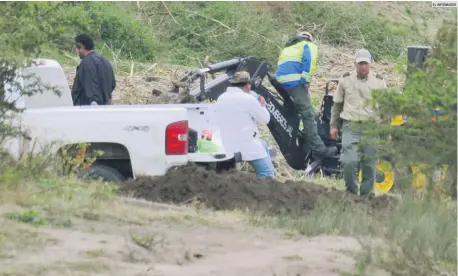  ?? EL INFORMADOR ?? HALLAZGO. En el caso de las fosas de La Barca, la PGR registró 75 cuerpos, de los cuales ya fueron reconocido­s 39.