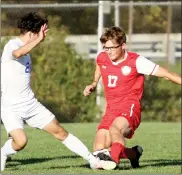  ?? PILOT PHOTO/RUDY MARQUEZ ?? Zach Truitt was a stalwart on the backline in Plymouth’s win Wednesday.