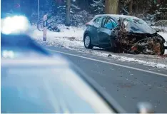  ?? Foto: P. Schulze, dpa ?? Gestern hat in Lüneburg ein Auto eine Radfahreri­n erfasst. Der Unfall endete glimpf lich. Solche Zusammenst­öße hängen sehr vom Wetter ab.