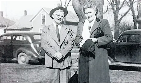  ?? PAULSEN FAMILY ?? Morris Sr. and Blanche Paulsen, of San Pierre, are shown in their “Sunday best” church clothes in 1947.