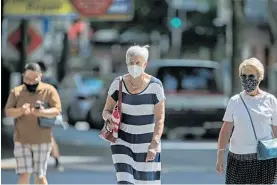  ?? Photo / NZME ?? At the bare minimum, mandates around mask wearing indoors should be reintroduc­ed, with accompanyi­ng clear messaging that our health system is in crisis.