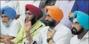  ??  ?? AAP legislator­s Sukhpal Khaira and Kanwar Sandhu (R) with other party MLAs addressing the media in Chandigarh on Friday. HT PHOTO