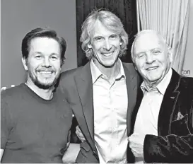  ?? ESPECIAL ?? El actor junto al director, Michael Bay, y Anthony Hopkins.