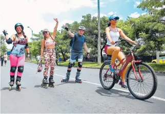  ?? ARCHIVO ADN. ?? En Cali, la ciclovía reúne a más de 26.000 personas para práctica del deporte y recreación.