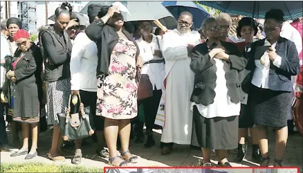  ?? (File pics) ?? A section of the Anglican Church members looking on as the church’s Treasurer Manqoba Shongwe (inset - L), mentions the contents of the petition to the Diosces Secretary, Sebenzile Nxumalo (inset - R), who received a petition on behalf of the bishop, who was not found at her place of residence.