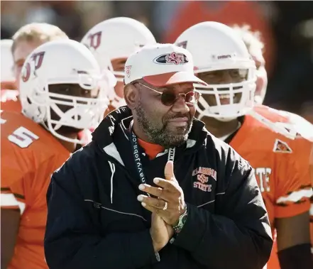  ?? [OKLAHOMAN ARCHIVES] ?? Former Oklahoma State football coach Bob Simmons, pictured in 1998, was an assistant at Colorado from 1988-1994 before taking the reins in Stillwater.