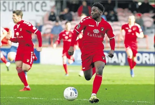  ?? Picture: Sean Aidan ?? Ebbsfleet United in action against Stockport County