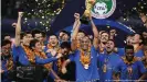  ??  ?? Erst Meister, dann Lizenzentz­ug: Jiangsu Suning ist nicht mehr Mitglied der chinesisch­en Super League