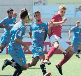  ?? FOTO: DAVID M. GUARNÉ, ?? Victoria del Nàstic Los tarraconen­ses se impusiero na domicilio a la Damm