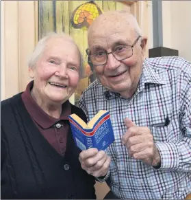  ?? Picture: PAUL CARRACHER ?? STUDY BUDDIES: Valda Hateley and Russell Green, both 91, are learning French at Horsham U3A.