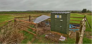  ?? ?? A solar-powered pump redistribu­tes water from a tidal creek into newly created ponds and scrapes