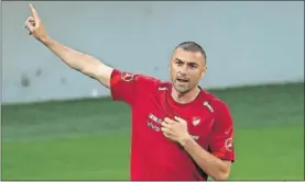  ??  ?? Turquía necesita esta tarde los goles de Burak Yilmaz.