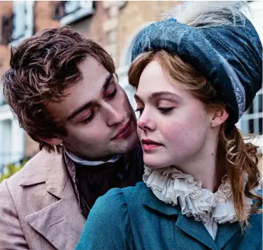  ??  ?? Poetic love: Douglas Booth as Percy Bysshe Shelley and Elle Fanning as Mary Shelley