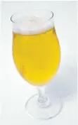  ?? FOTO: DPA ?? Jedes zweite alkoholfre­ie Bier schneidet im Test „ gut“ab.