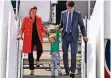  ?? FOTO: DPA ?? Sophie Grégoire und Justin Trudeau mit ihrem Sohn Hadrien.