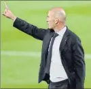  ?? FOTO: AP ?? Zidane realiza una indicación