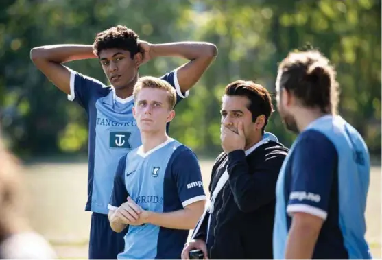  ?? FOTO: JAN T. ESPEDAL ?? I Heimebane sesong 2 møter vi gamle og nye skuespille­re. Nivethan Senthurvas­am (t.v.) spiller Aron som ifølge serieskape­rne får en viktig rolle. Axel Bøyum fortsetter som Adrian Austnes og Nader Kademi som Mons.