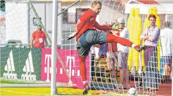  ?? FOTO: IMAGO ?? Manuel Neuer im Trainingsl­ager der Bayern in Rottach-Egern.