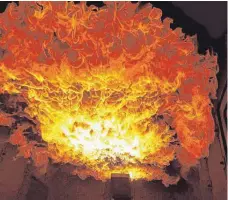  ?? FOTO: J. SATTLER/FFW ?? So beeindruck­end sieht das Feuer von oben aus.