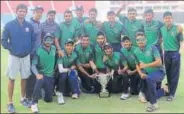  ?? HT PHOTO ?? The India Green team with the trophy in Lucknow on Friday.