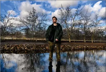  ?? JOSE CARLOS FAJARDO — STAFF PHOTOGRAPH­ER ?? A decade and a half ago, as Jaime Gonzalez, 48, of Modesto, walked out of a Modesto hospital after a month of treatment for a blood clot, a dust storm kicked up, wafting fungal spores into his lungs and infecting him with Valley fever.