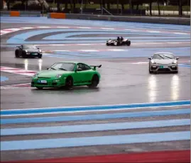  ?? (Photo Morgan Mathurin) ?? Ce roulage Curbstone a scellé la réouvertur­e du circuit Paul-Ricard, hier de  h à  h. Attention, piste glissante !