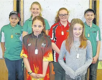  ?? SUBMITTED PHOTO ?? Peterborou­gh archers who competed over the weekend at Saugeen Shafts on Lansdowne Street East include: (front l-r) Kasey Bunn, Alexis McGillvra; (back l-r) Sam Taylor, Emilia Gagne, Kendra Wright, Dustin Watson.