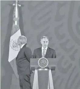  ?? NELLY SALAS ?? Hugo López-Gatell y AMLO, en conferenci­a.