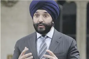  ?? THE CANADIAN PRESS ?? Innovation, Science and Economic Developmen­t Minister Navdeep Bains will reveal more finalists this week in Toronto, Calgary and Vancouver for the $950-million “superclust­er” program.