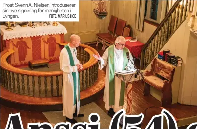  ?? FOTO: MARIUS HOE ?? Prost Svenn A. Nielsen introduser­er sin nye signering for menigheten i Lyngen.