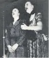  ?? Anita Lewis ?? ●●Jean performing with her idol Gracie Fields in Manchester in 1949