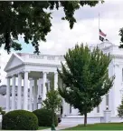  ?? ?? Half-mast: Flag at White House