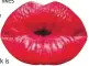  ??  ?? Red lipstick topped the list of most iconic beauty trends in a survey of British adults.