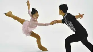  ?? SAM YEH AGENCE FRANCE-PRESSE ?? Les patineurs nord-coréens Ryom Tae-ok et Kim Ju-sik se sont entraînés à Montréal.