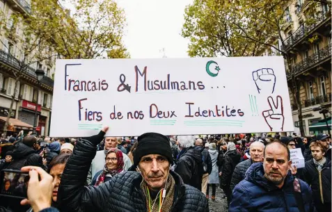  ??  ?? Marche contre l’islamophob­ie à Paris, le 10 novembre 2019.