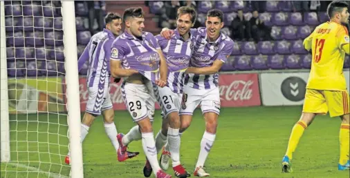  ??  ?? ABRIÓ LA LATA. Jose marcó en el minuto cinco e hizo una dedicatori­a muy especial de un gol que allanó el camino de la victoria.