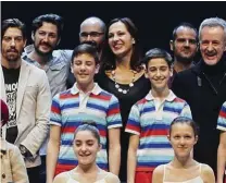  ??  ?? Imagen de la presentaci­ón del musical Billy Elliot, que Natalia protagoniz­ará con Carlos Hipólito y Adrián Lastra.